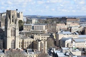 Universidad de Bristol Vista del edificio Wills Memorial desde Cabot Tower