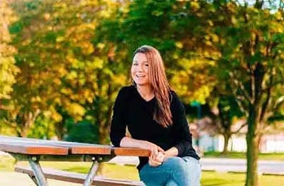 Sarah Pierce, 517 Levende