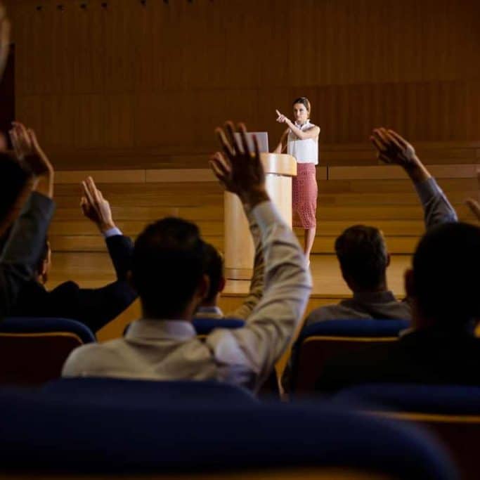 10 Types of Networking Events for Business Professionals
